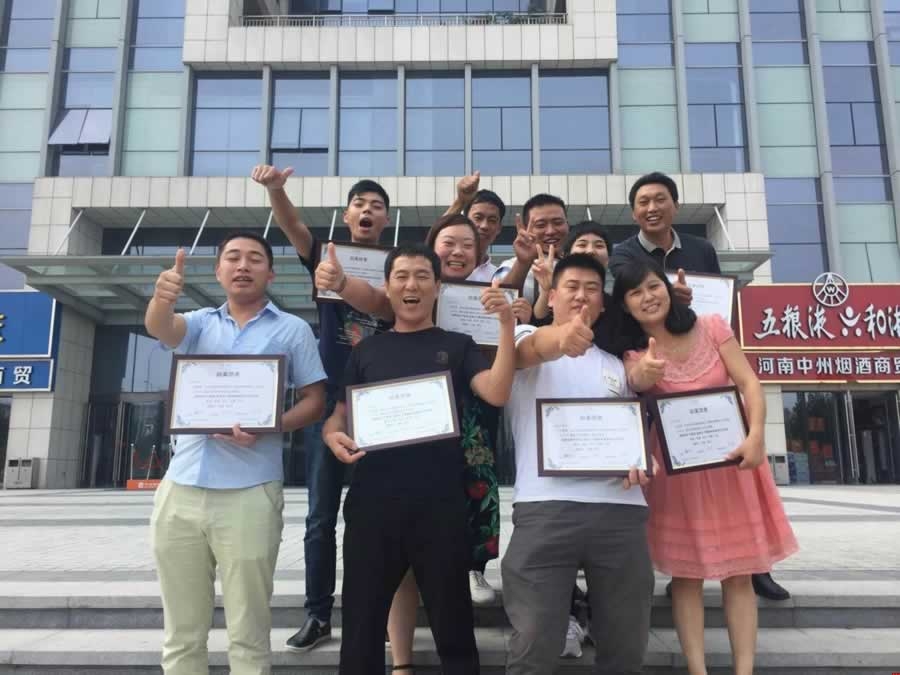 lp32學(xué)員合影www.jxbbyuesao.com lp32學(xué)員合影www.jxbbyuesao.com